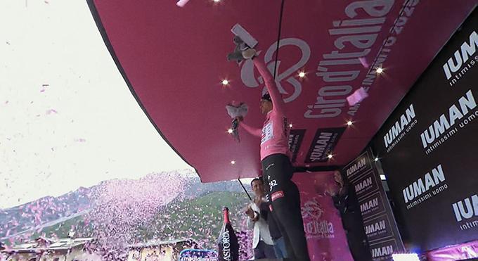 Premiazione_rosa.jpg